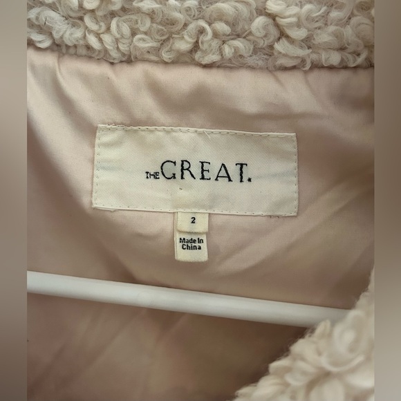 THE GREAT. The Sueded Toggle Sherpa Coat in Cream | Size 2/Medium - Picture 7 of 10
